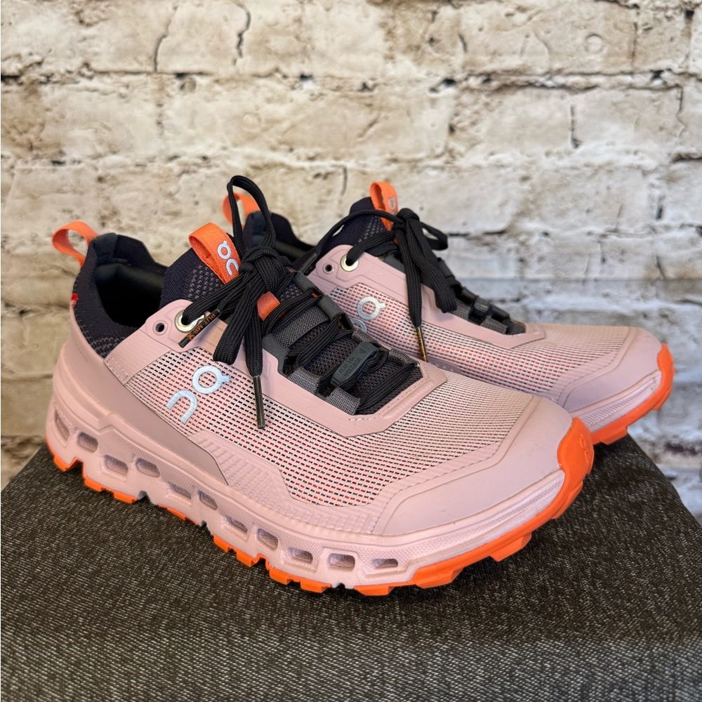 OnCloud CloudUltra 2 Trail Runners in Mauve/Flame